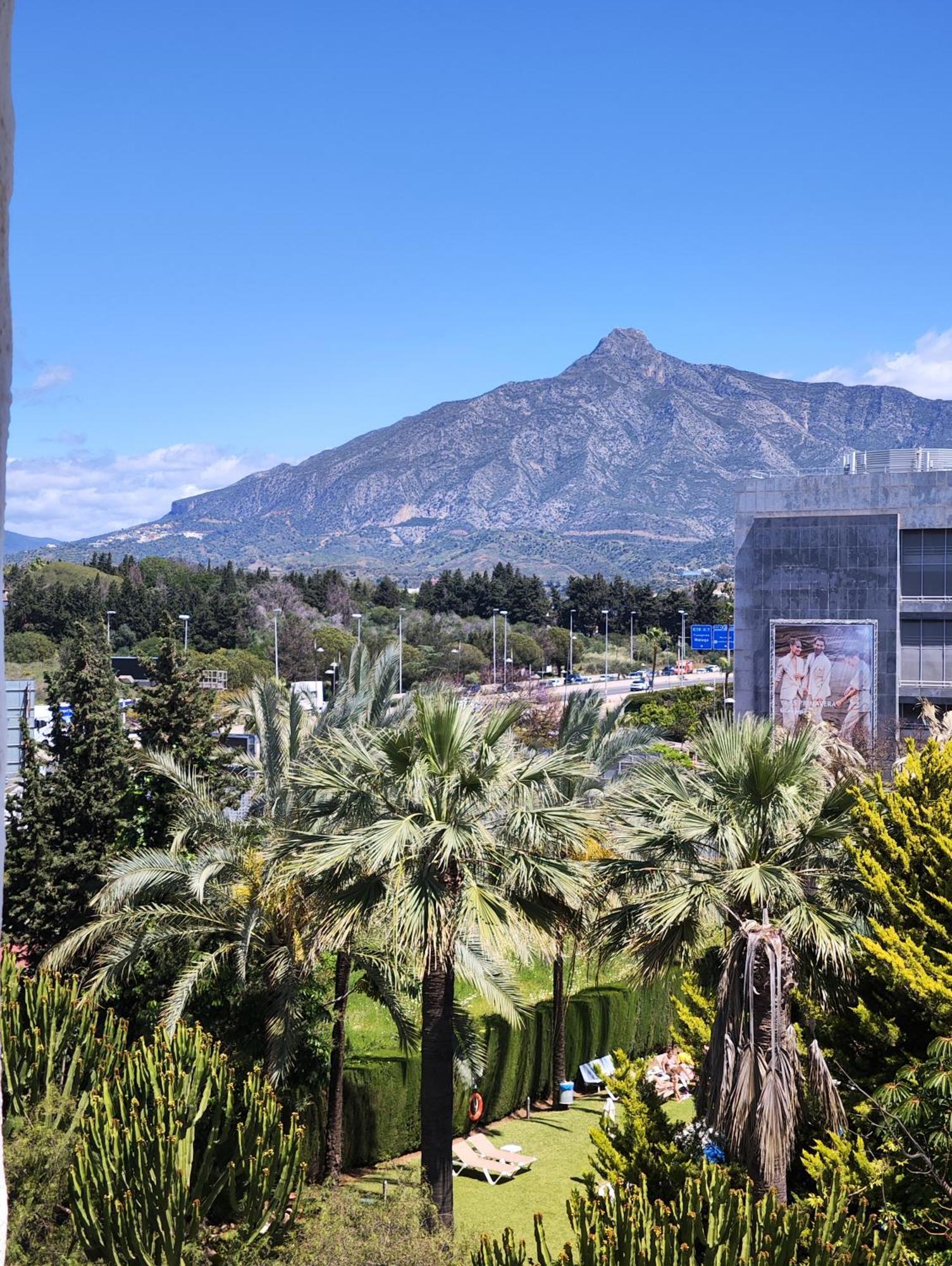 Appartamento New & Beautiful Loft In Puerto Banus Marbella Esterno foto